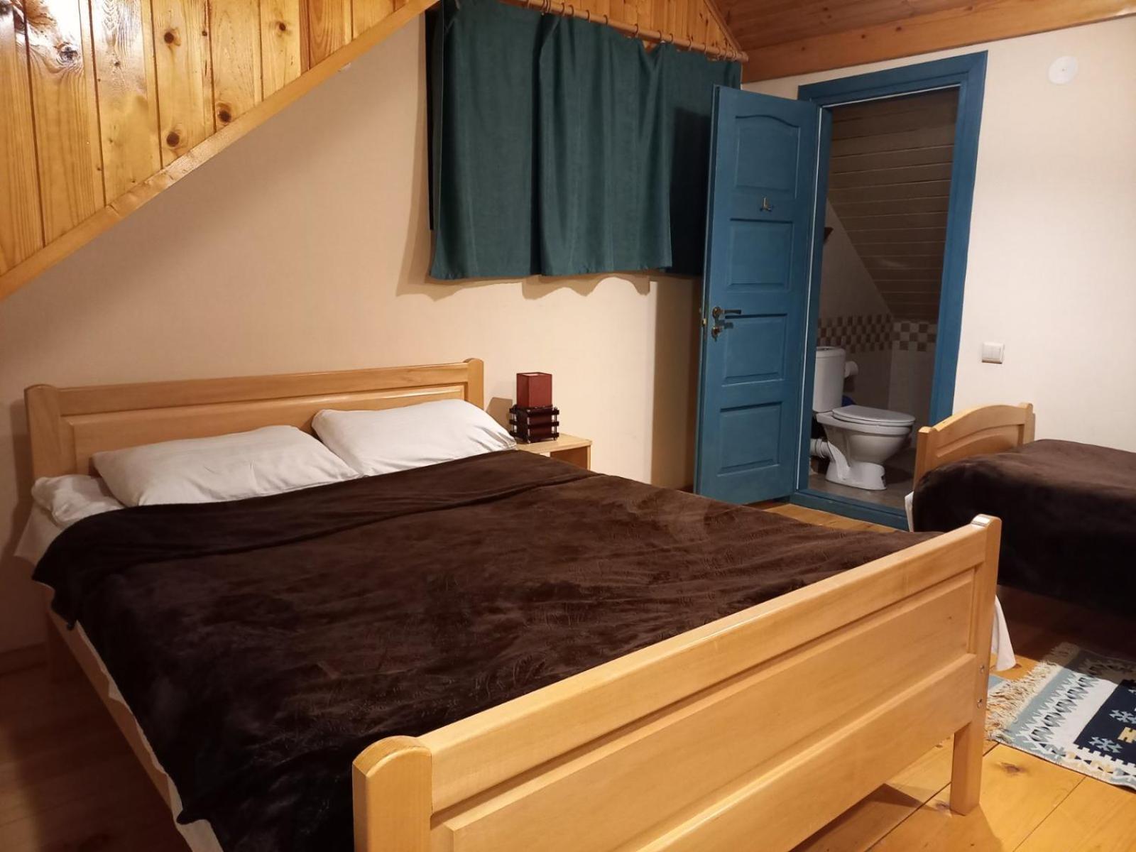 Guesthouse Edelweiss Местія Номер фото