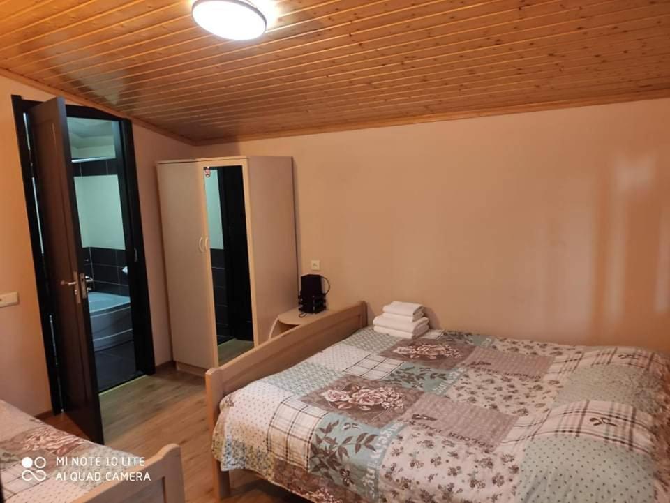 Guesthouse Edelweiss Местія Номер фото