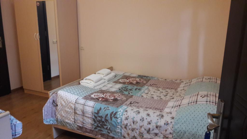 Guesthouse Edelweiss Местія Екстер'єр фото